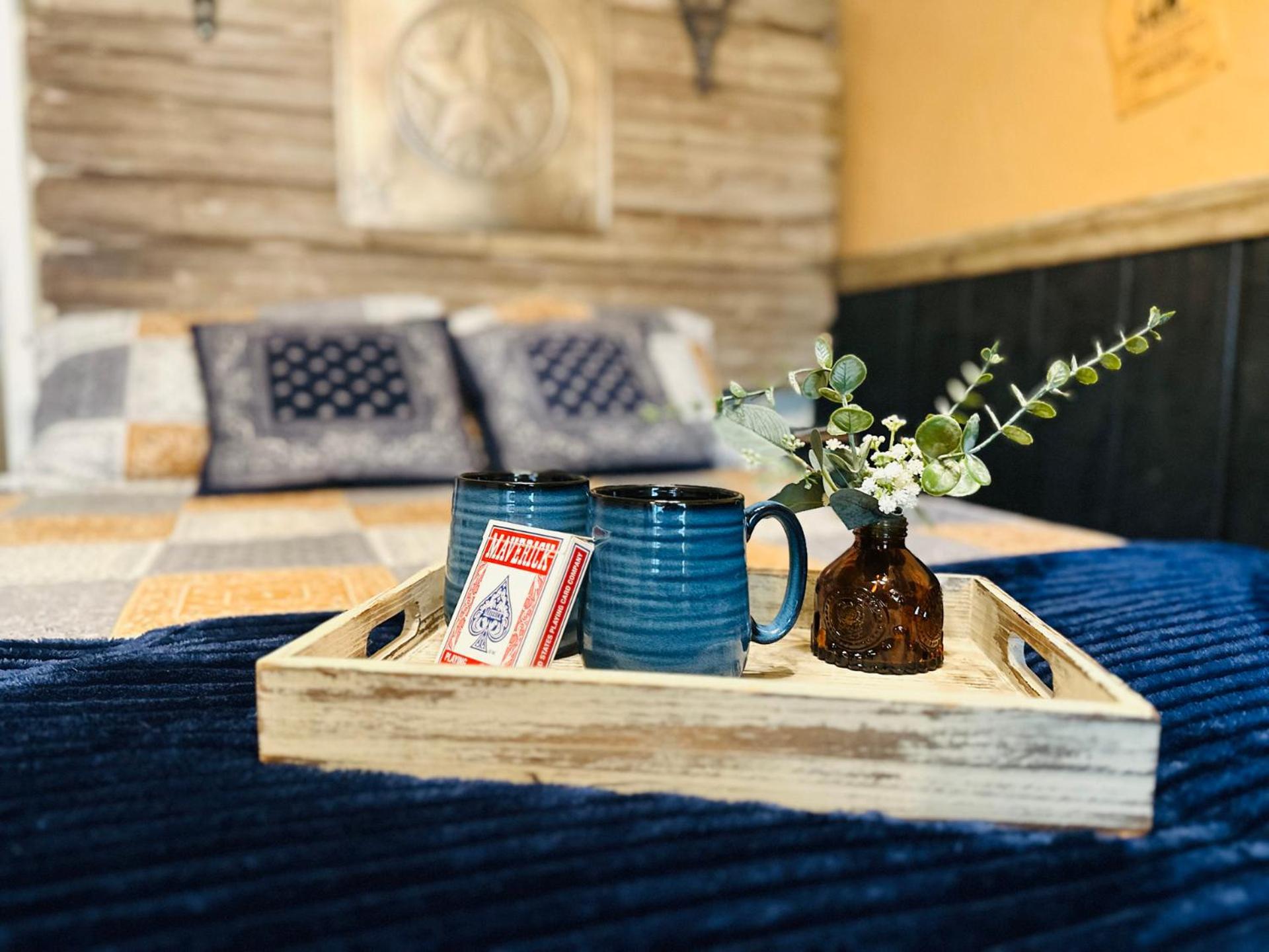 Acorn Hideaways Canton Rustic Old West Frontier Suite Exterior photo